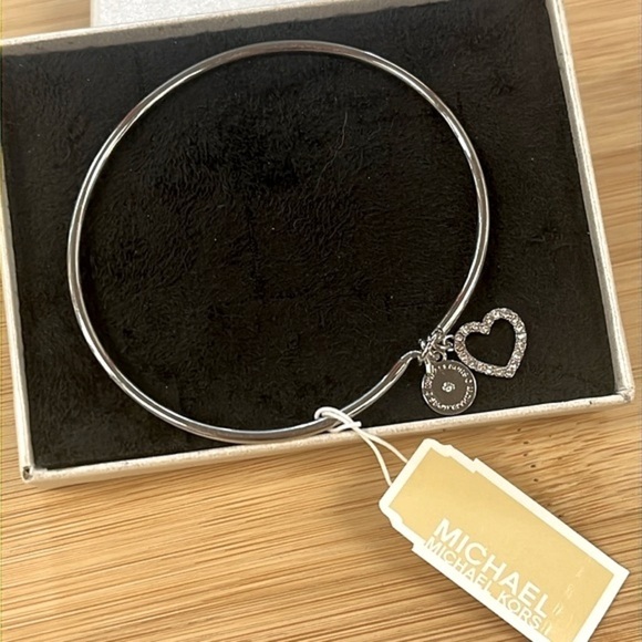 Brand New Michael Kors Silver Tone Rhinestone Heart Logo Charm Bangle Bracelet - Picture 14 of 14